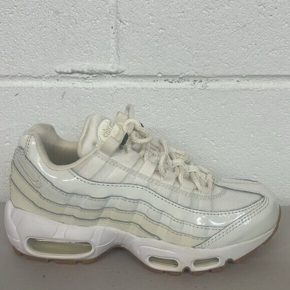 Nike AIR MAX Beige cream Tan Off White running Shoes sz 5.5 sneaker shoe